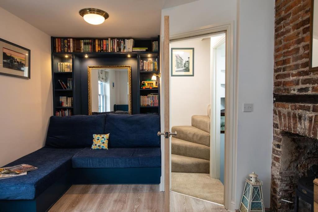 Herring Girl House - Harbourside Property, Sleeps 8 Scarborough Esterno foto