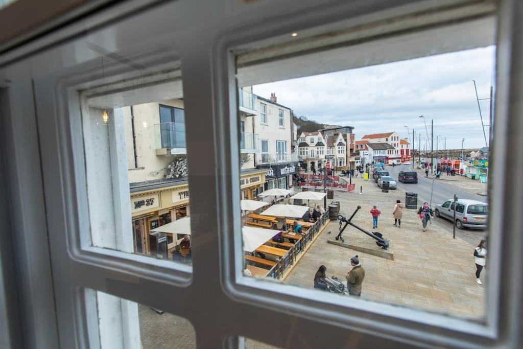 Herring Girl House - Harbourside Property, Sleeps 8 Scarborough Esterno foto
